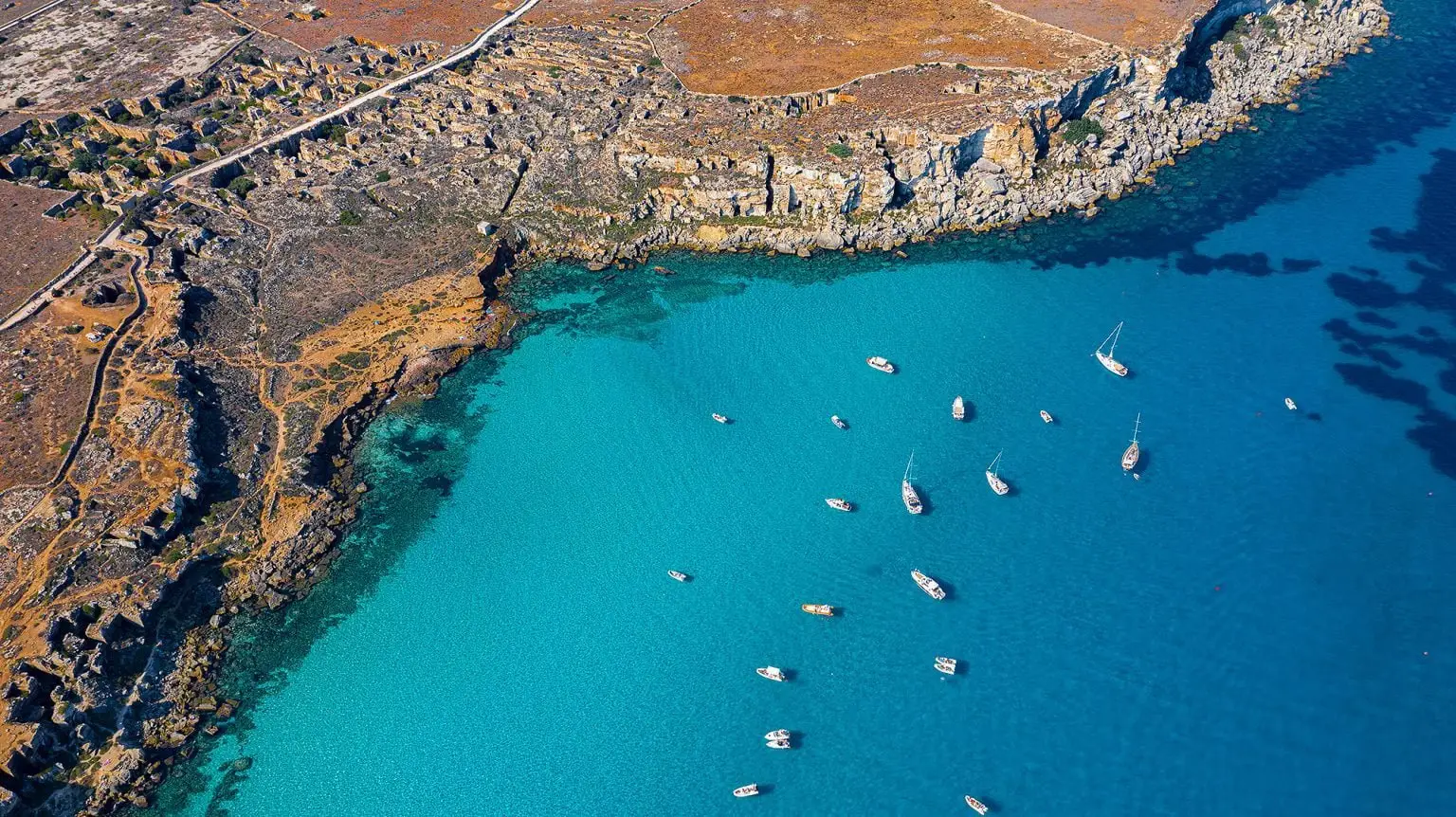 Cala Rossa, Favignana – Turquoise Bay in the Aegadian Islands, Sicily Yacht Charter Hotspot