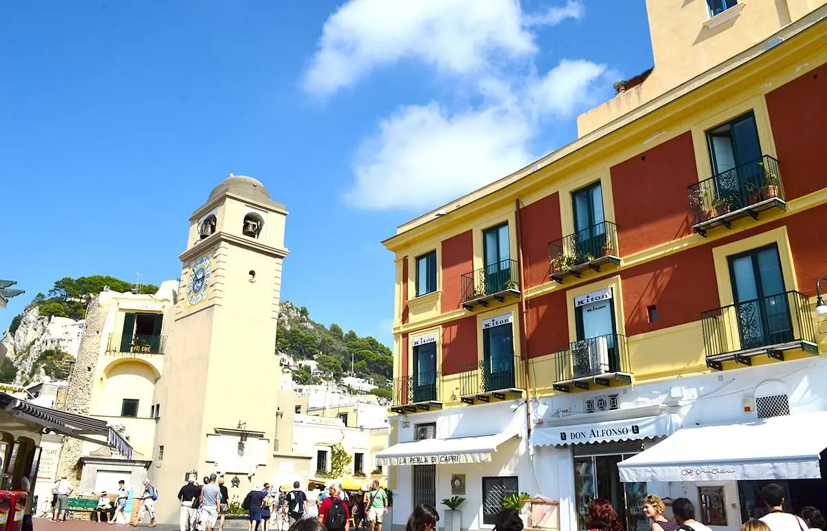 Capri is the legendary island of the Amalfi Coast, famous for its dramatic cliffs, crystal-clear waters and glamorous harbour. A must-stop destination on any luxury yacht charter in southern Italy.