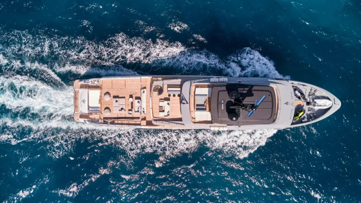 Para Bellum Sanlorenzo Explorer Yacht 47m for charter