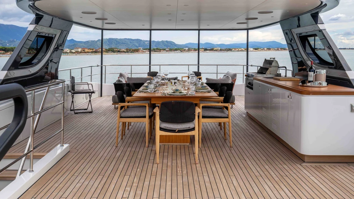 Alfresco dining on board Benetti A+ 34m 2024 yacht for charter