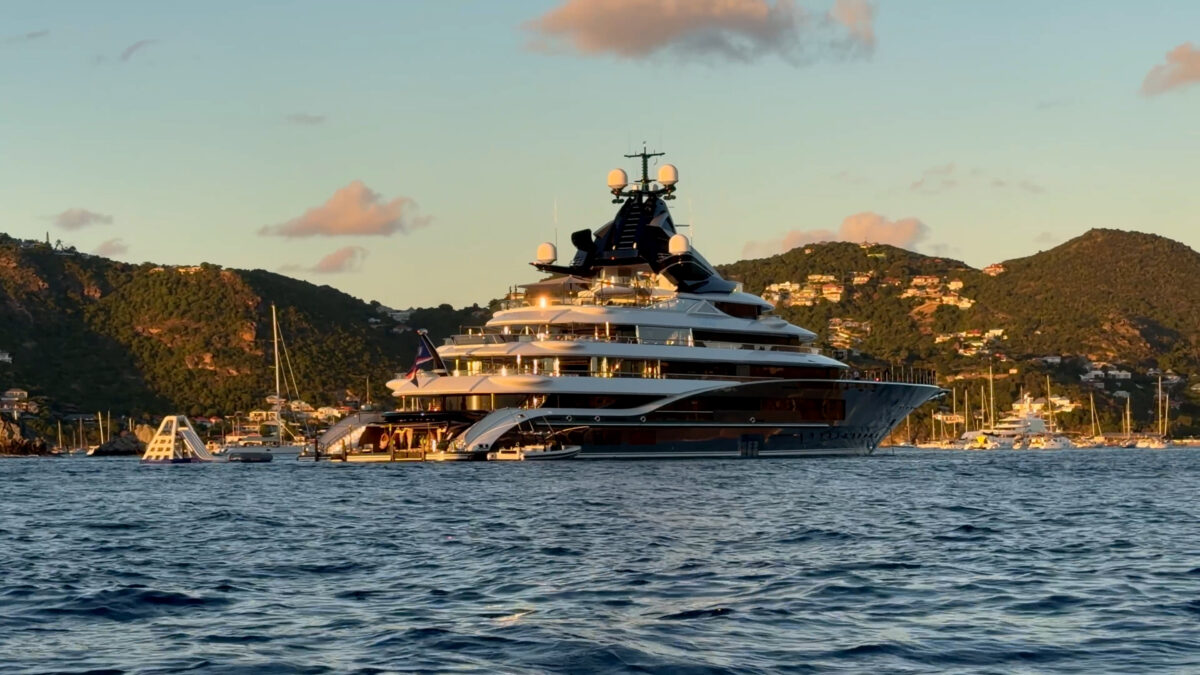 Kismet superyacht in St Barth – 122m Lürssen yacht in Gustavia Bay